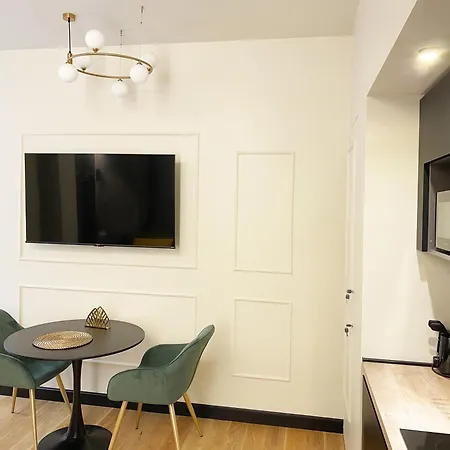 شقة Iconic San Giovanni - House With Private Parking روما